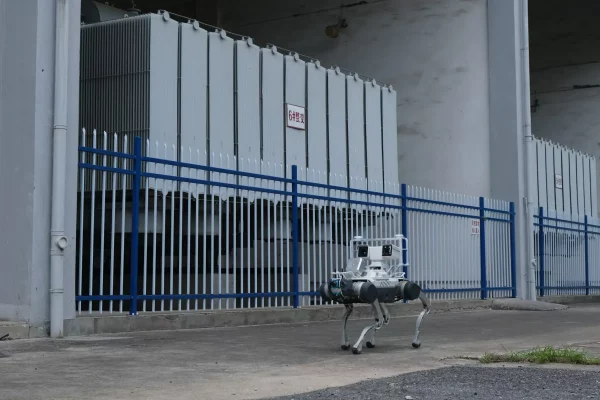 Robot bốn chân tuần tra an ninh khu vực nhà xưởng, khu công nghệ, khu thương mại